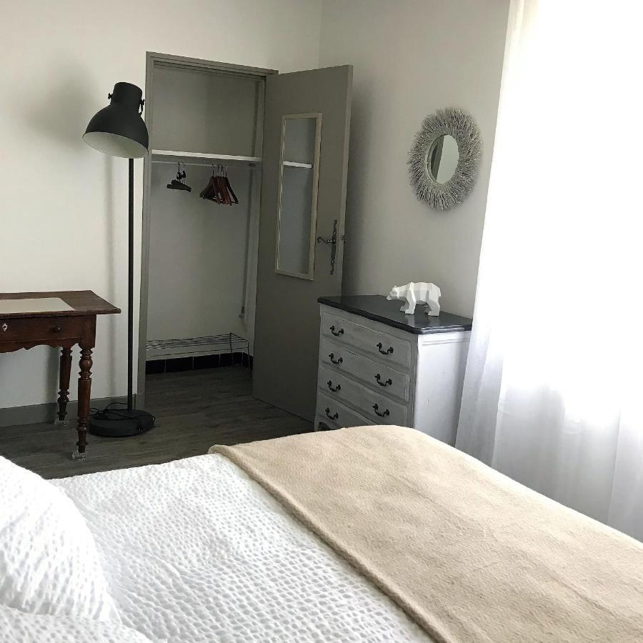 Chambres D'Hotes Et Gites Le Mas Mellou Orange  Eksteriør bilde