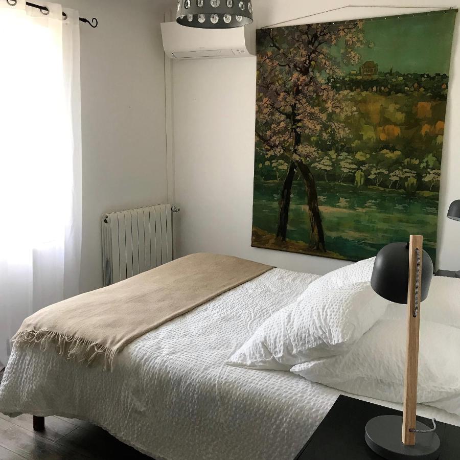 Chambres D'Hotes Et Gites Le Mas Mellou Orange  Eksteriør bilde