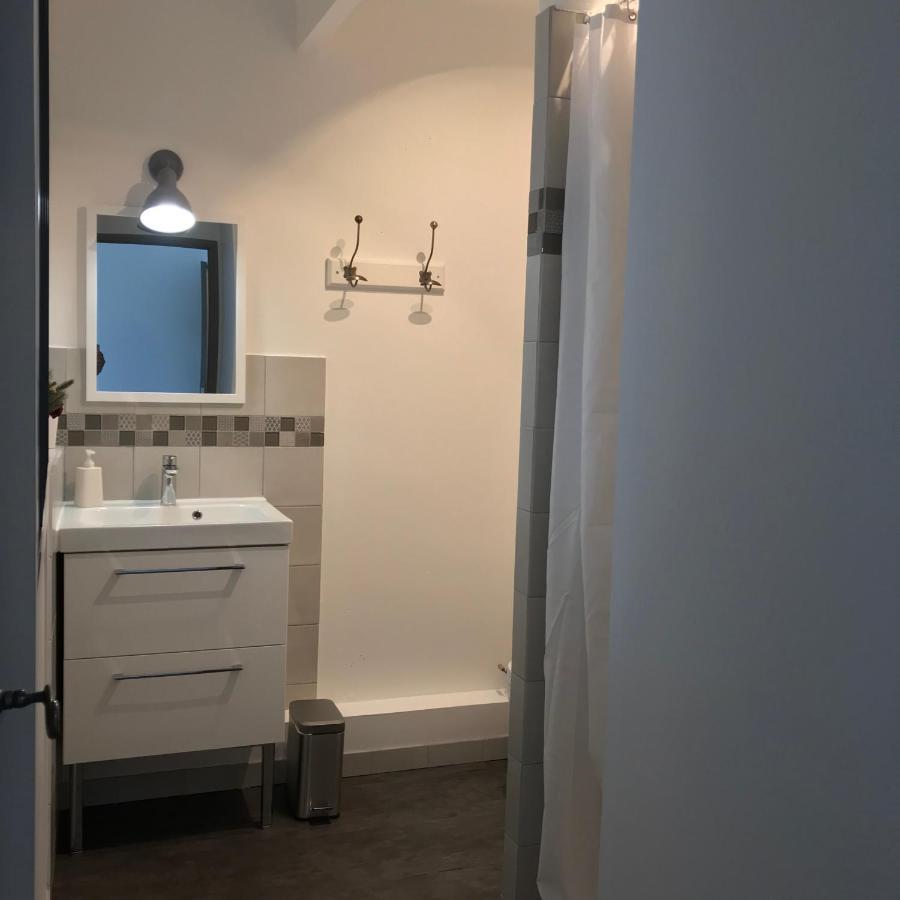 Chambres D'Hotes Et Gites Le Mas Mellou Orange  Eksteriør bilde